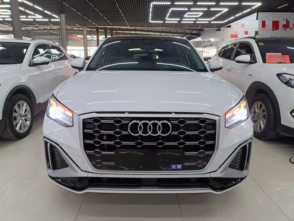 Audi Q2 L 35 TFSI Fashion Dynamic