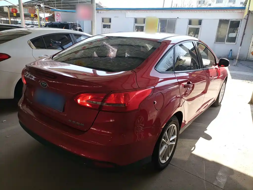 Focus Sedan 1.6 L Auto Style