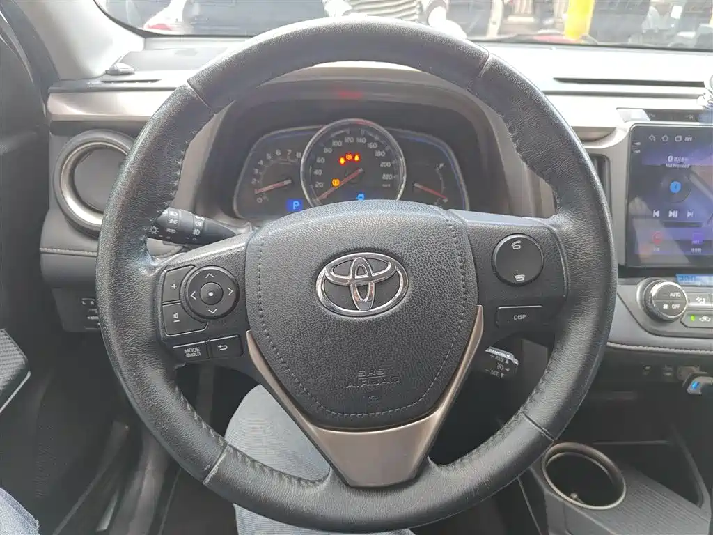 RAV4 2.5 L Auto 4 WD Luxury