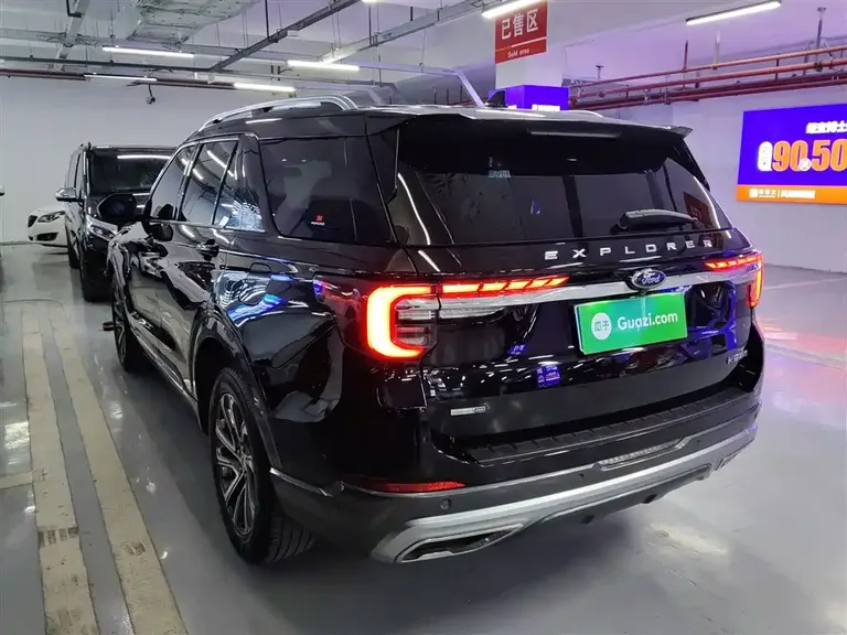Ford Explorer EcoBoost 285 4 WD Style plus 6-seat