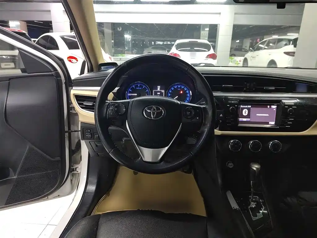 Levin 雷凌 2014款 1.8 GS CVT精英版