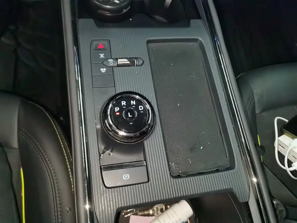 Mondeo 蒙迪欧 2025款 2.0 T EcoBoost E 混动 运动版