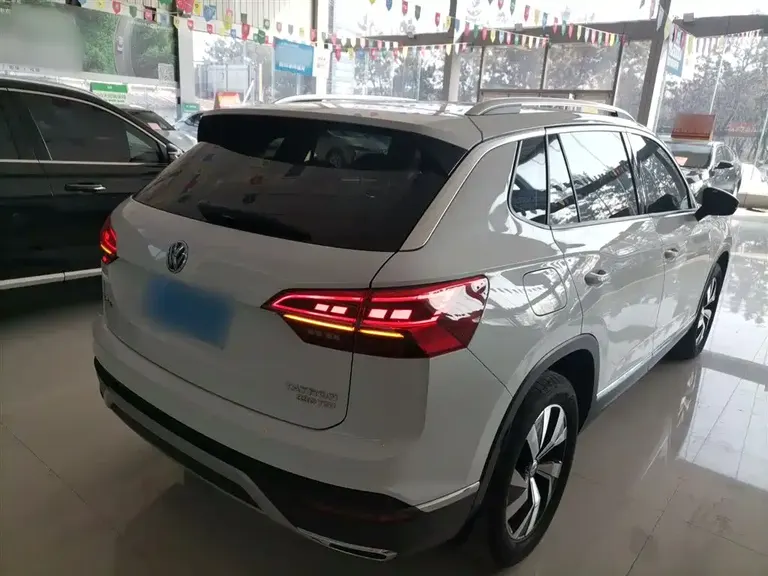 Volkswagen Tayron 330 TSI 2 WD Luxury CN-VI