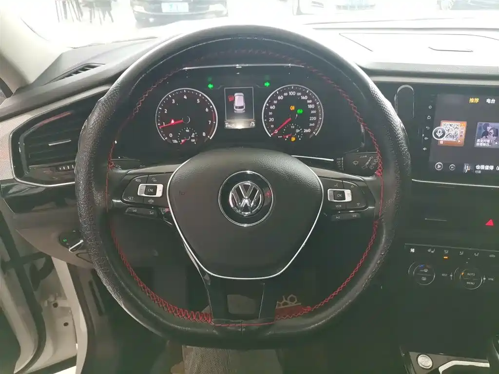 Tayron 330 TSI 2 WD Luxury CN-VI