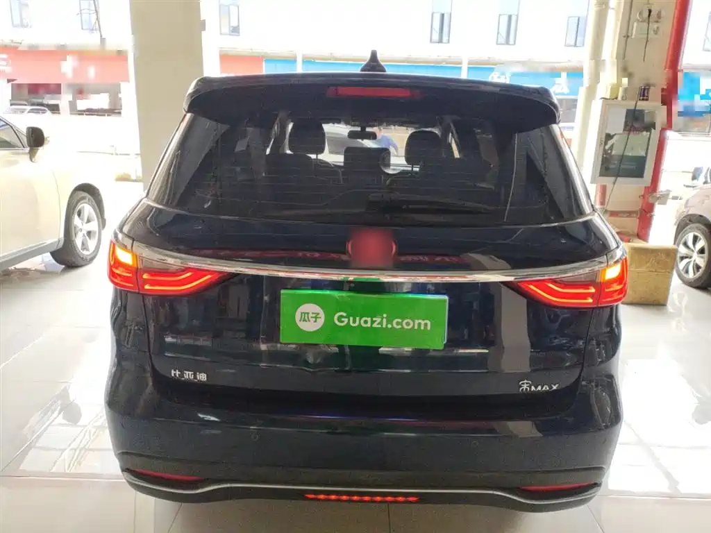 Song MAX 1.5 T Auto Connected Luxury 7-seat
