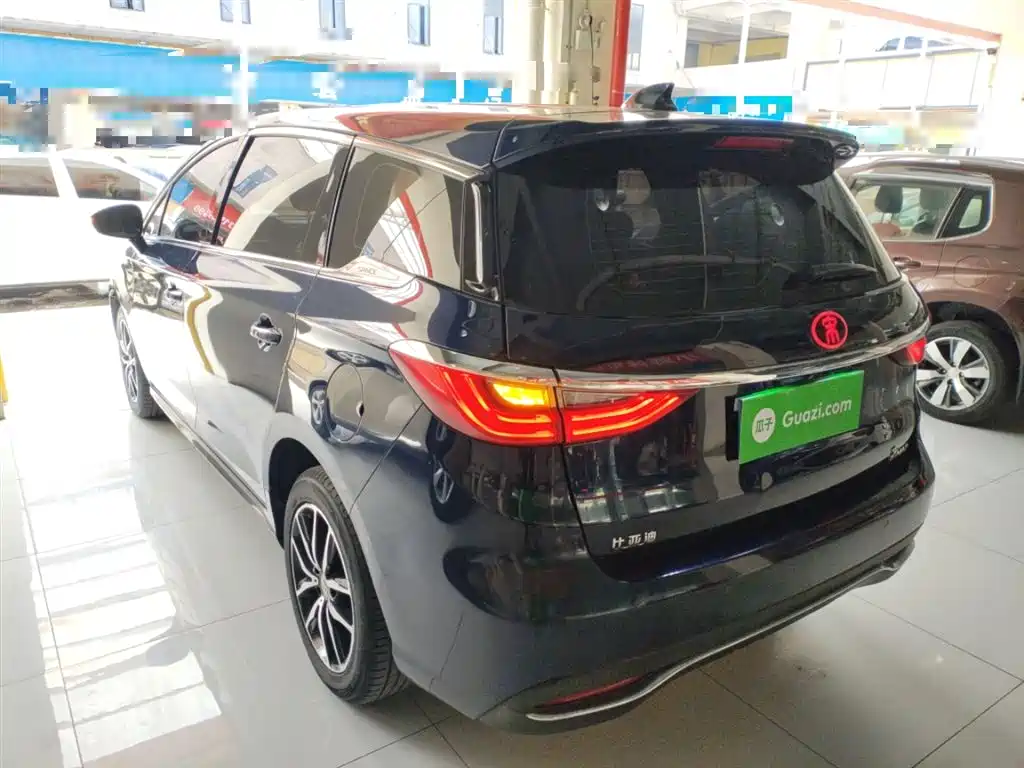 Song MAX 1.5 T Auto Connected Luxury 7-seat