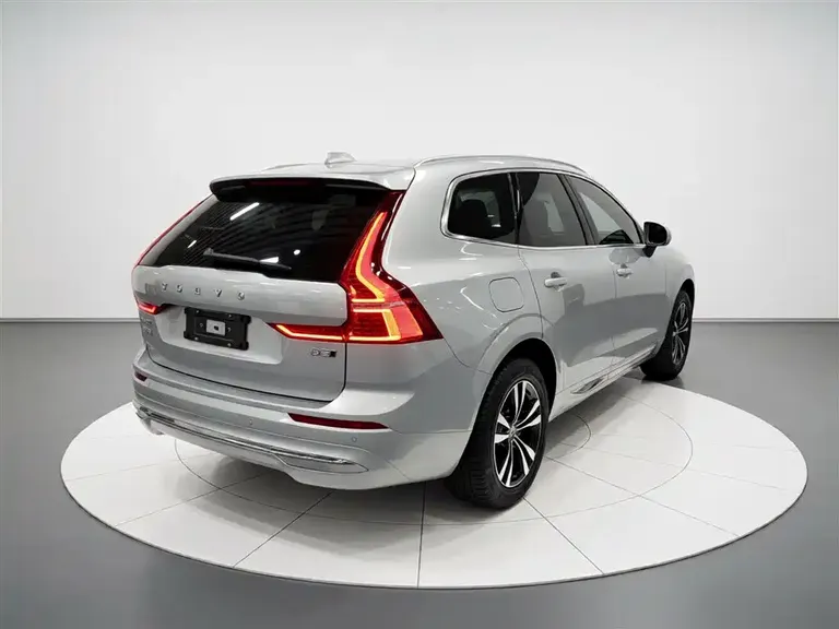 Volvo XC60 B5 4 WD Smart Ease Luxury