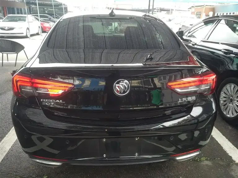 Buick Regal 20 T Elite