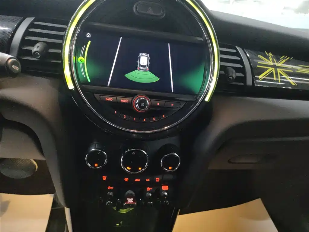 MINI 2.0 T COOPER S Classic