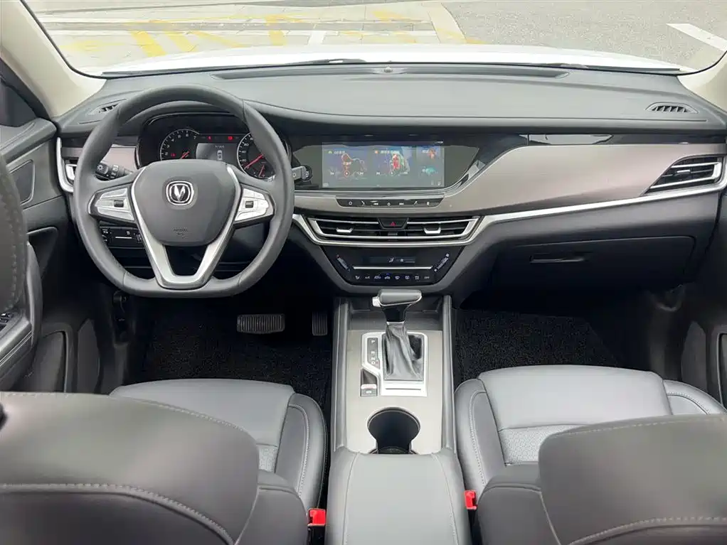 Changan CS35 PLUS 1.4 T DCT Connected Blue Whale