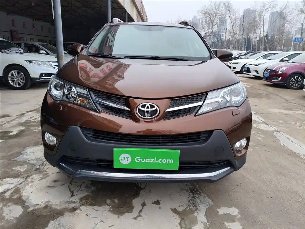 RAV4 2.5 L Auto 4 WD Luxury