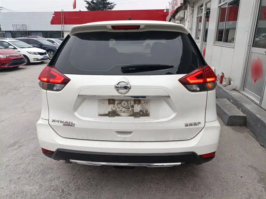X-Trail 2.0 L 2 WD Connected Comfort Enjoyment