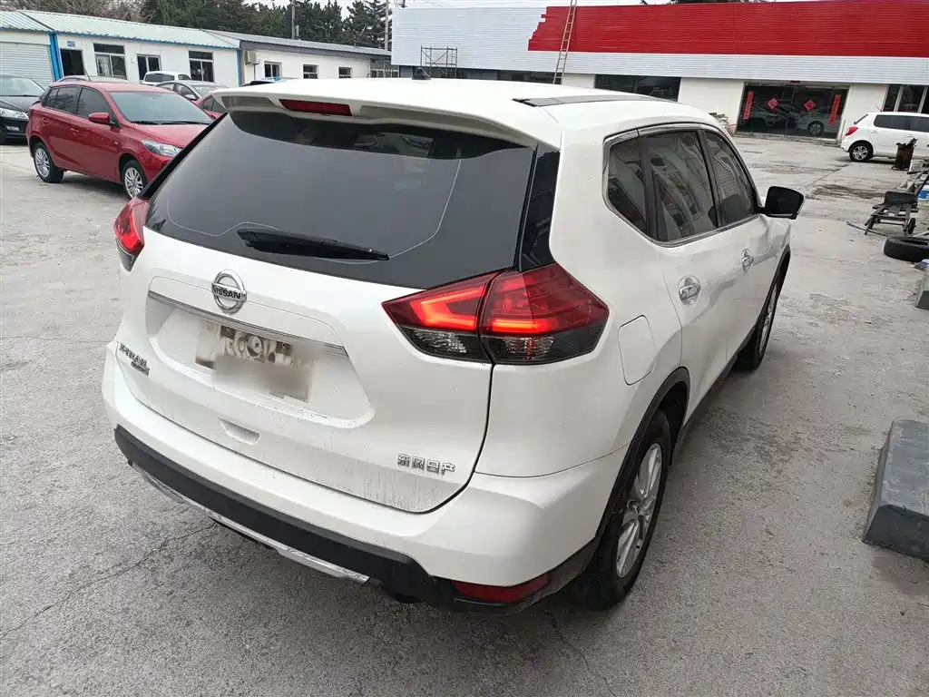 X-Trail 2.0 L 2 WD Connected Comfort Enjoyment