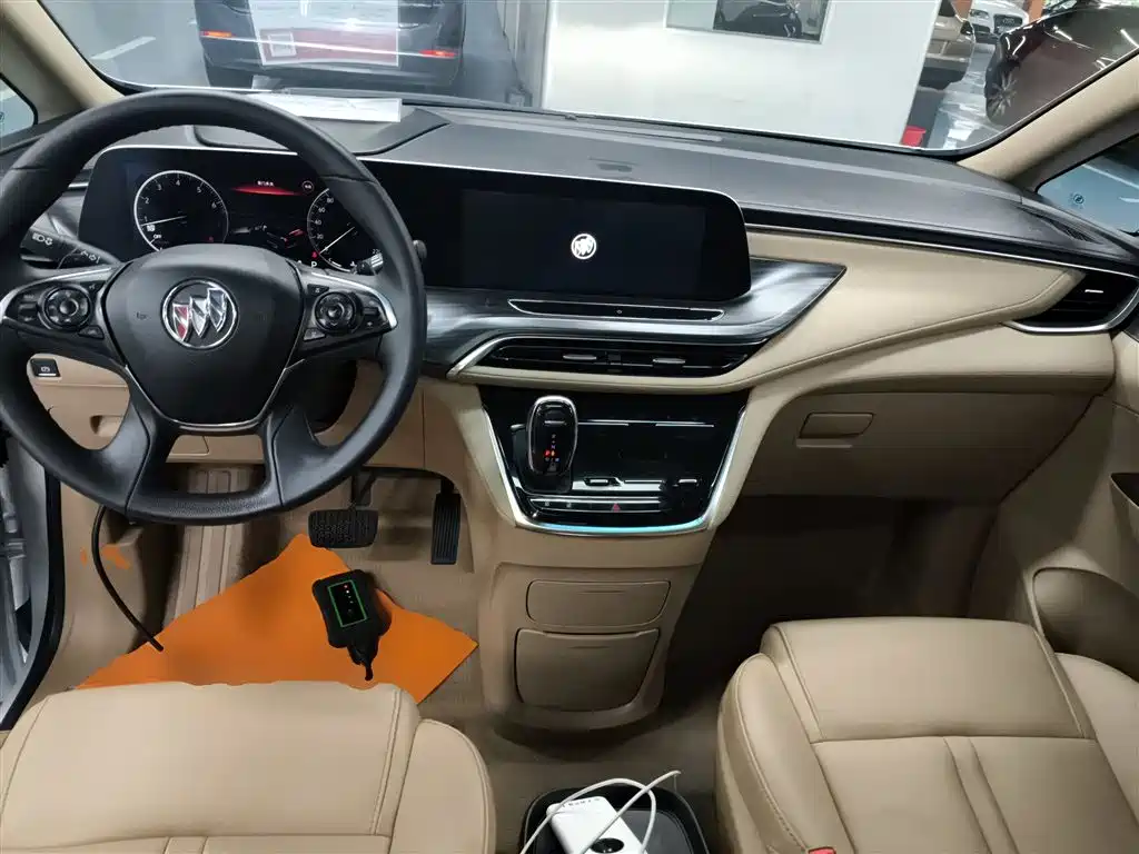 Buick GL8 ES LaCrosse 653 T Premium