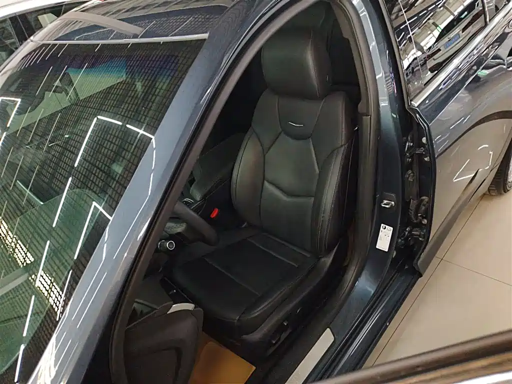 Cadillac CT5 28 T Luxury