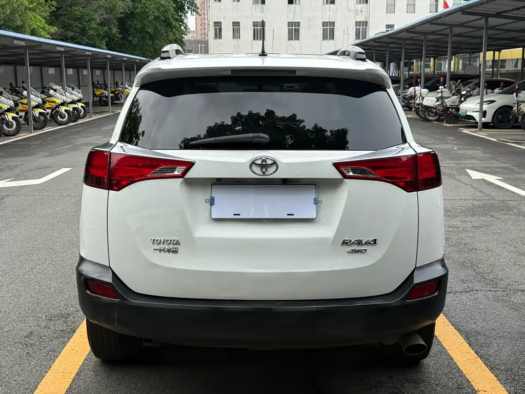 RAV4 2.5 L Auto 4 WD Elite