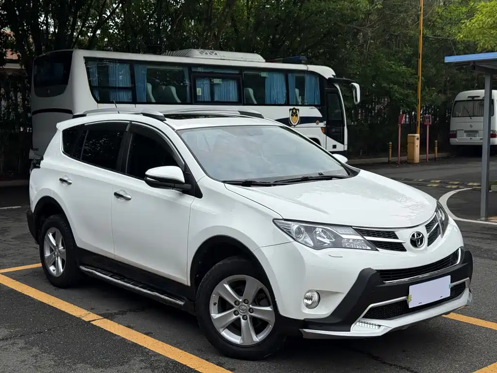 RAV4 2.5 L Auto 4 WD Elite