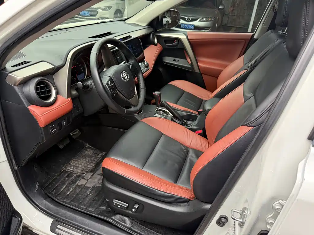 RAV4 2.5 L Auto 4 WD Elite
