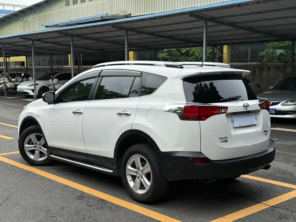 RAV4 2.5 L Auto 4 WD Elite
