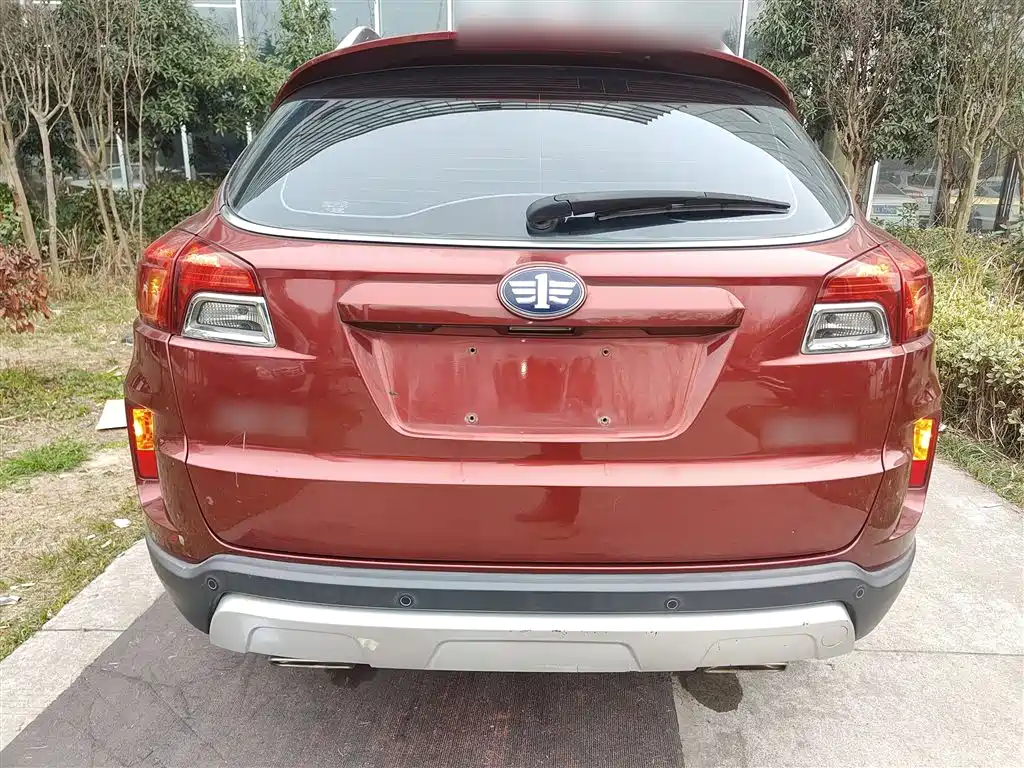 Besturn X80 2.0 L Auto Comfort