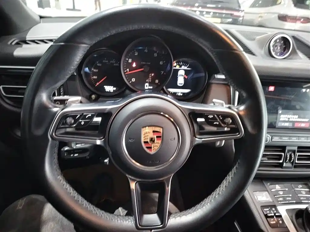 Macan Macan 2.0 T