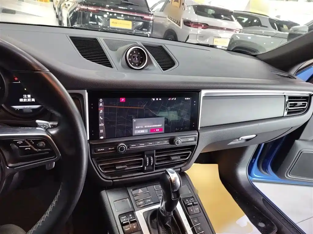 Macan Macan 2.0 T