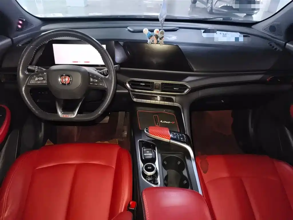Changan UNI-T 1.5 T Flagship