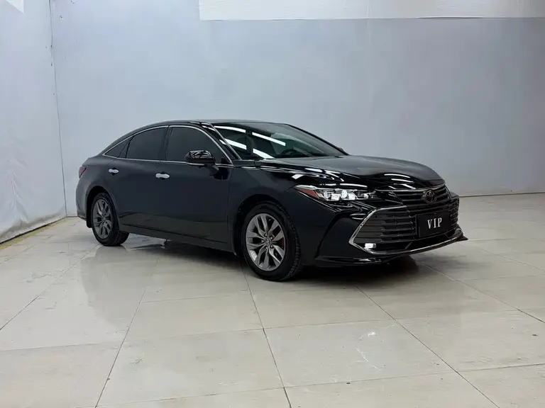 Toyota Avalon 2.5 L Luxury