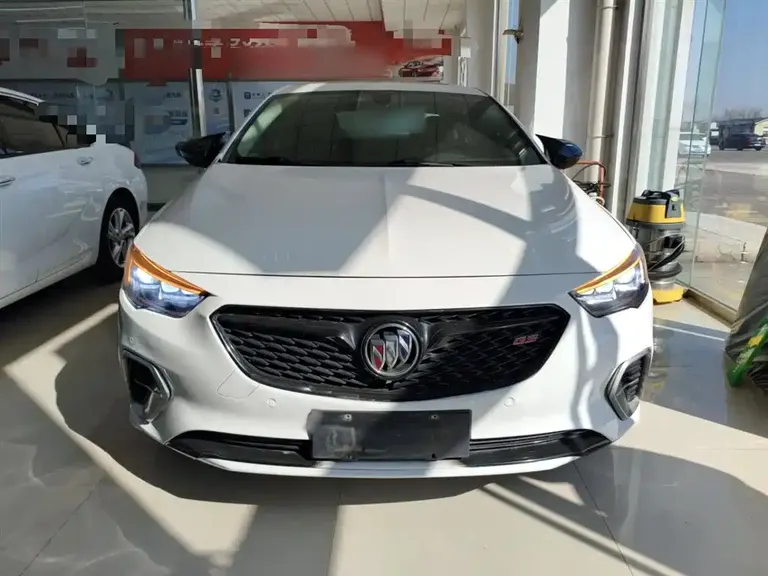 Buick Regal 君威 2017款 28 T 尊享型