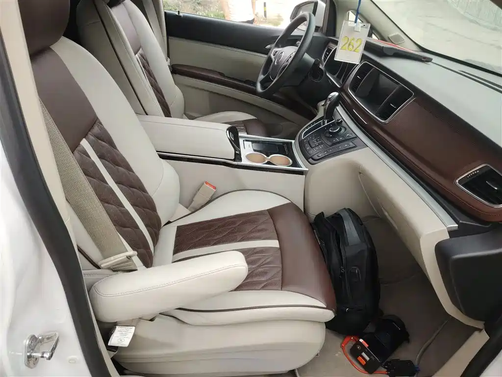 Buick GL8 28 T Comfort CN-VI