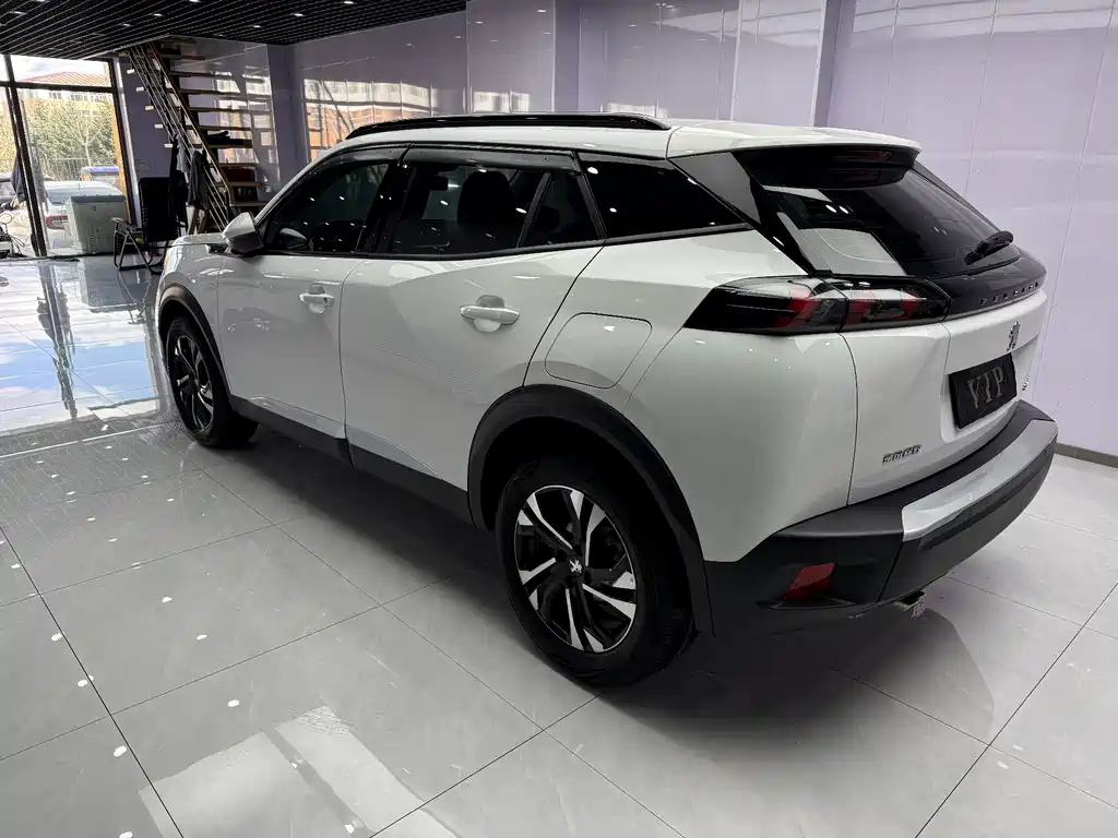 Peugeot 2008 2022 230 THP THE ONE