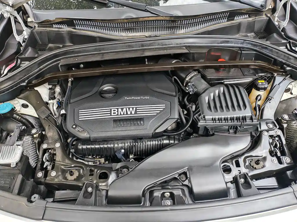 BMW X2 sDrive25 i M Offroad Package