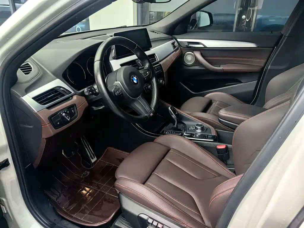 BMW X2 sDrive25 i Night