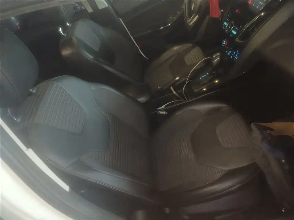 Focus Sedan 1.6 L Auto Style Smart Travel