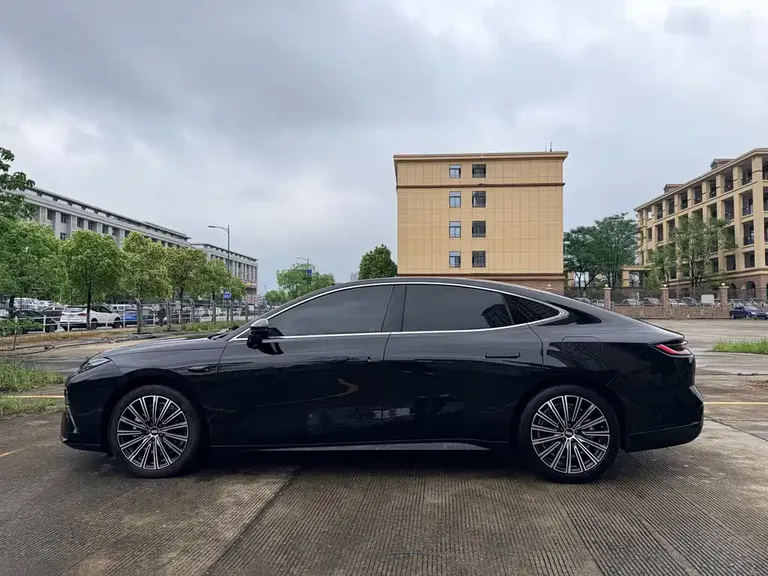 Geely Galaxy Xingyao 8 130 km EM-P Starship
