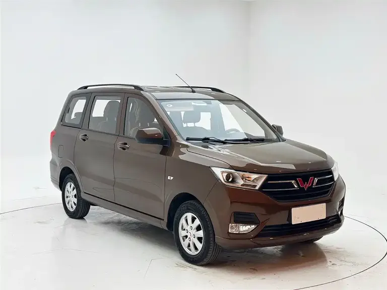 Wuling Hongguang 五菱宏光 2021款 改款 1.5 L S标准型 液压助力LAR