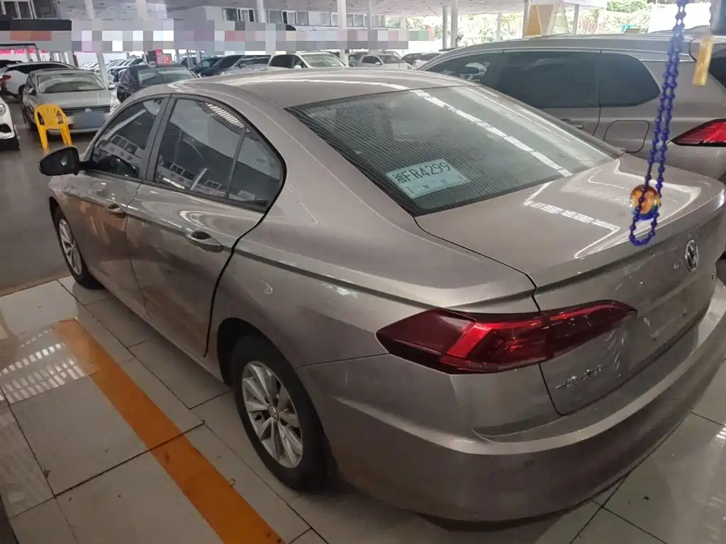 Bora 1.5 L Auto Fashion