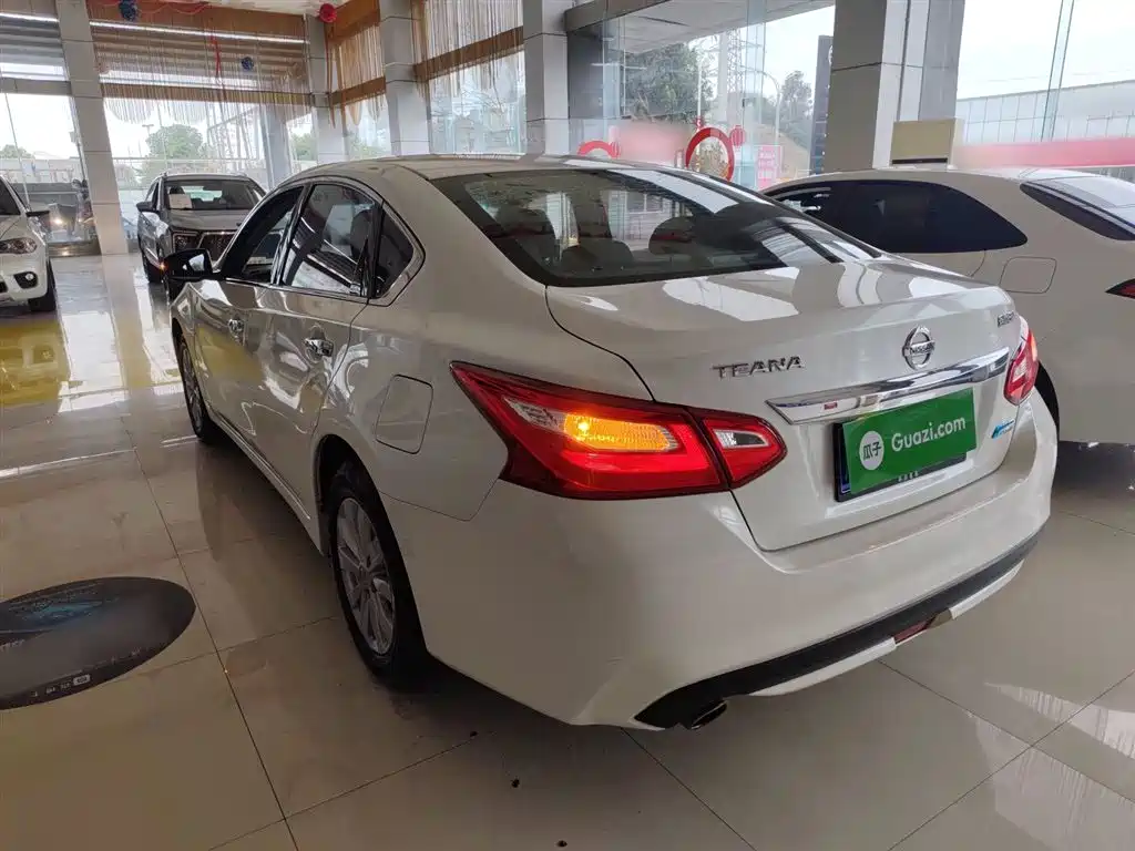 Teana Facelift 2.0 L XL Comfort