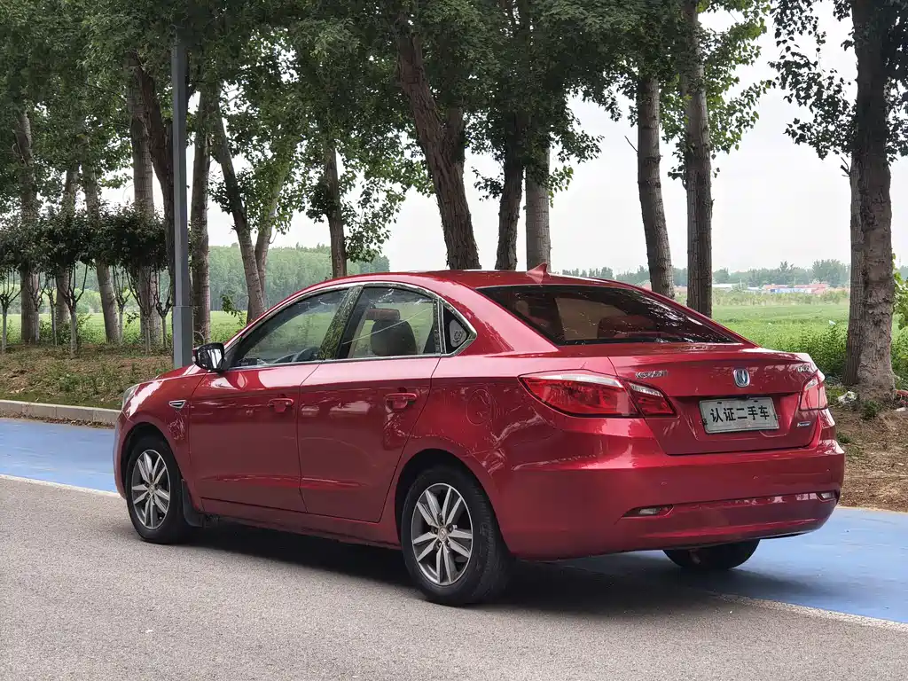 Eado 1.6 L Auto Luxury