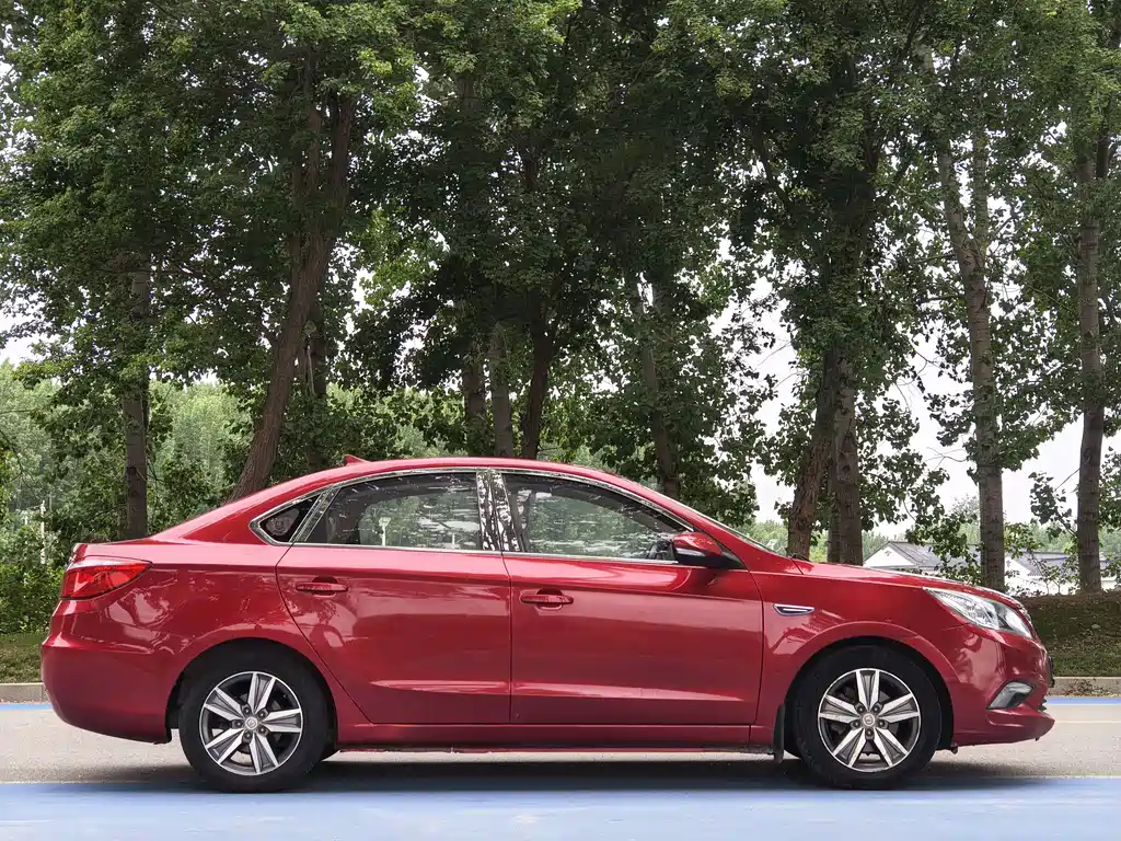 Eado 1.6 L Auto Luxury