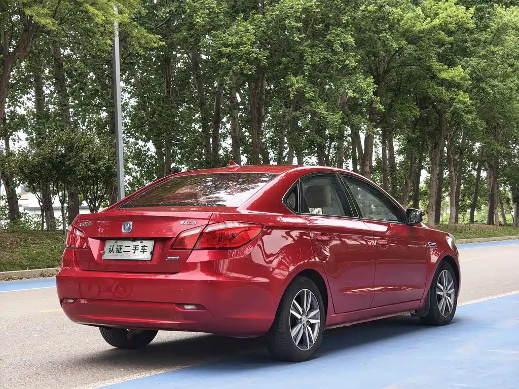 Eado 1.6 L Auto Luxury