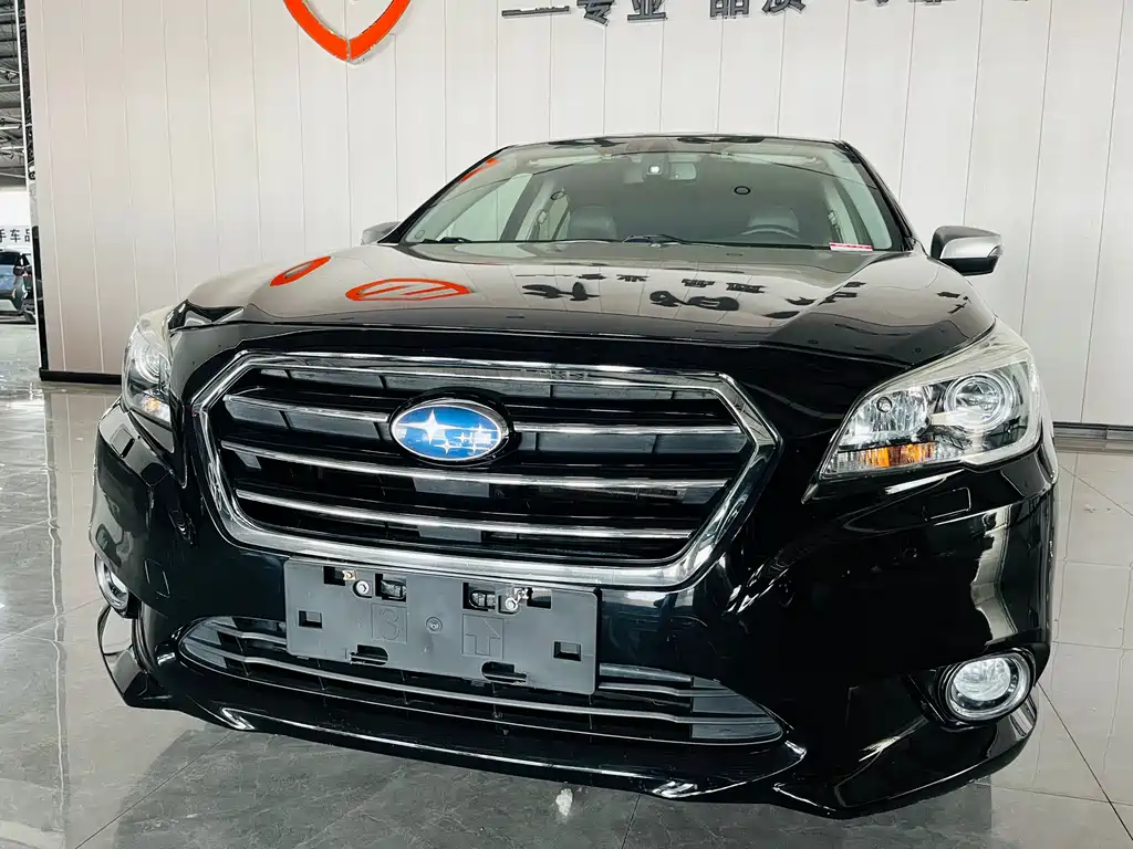 Legacy 2.5 i AWD Glory