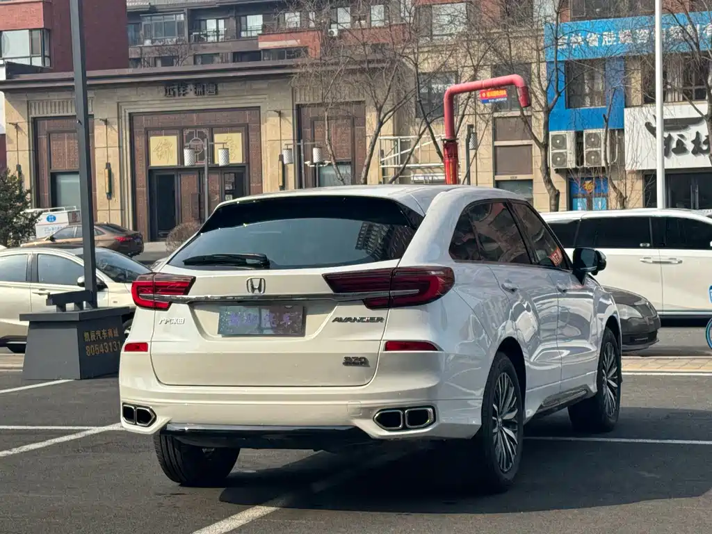 Avancier 370 TURBO 2 WD Luxury