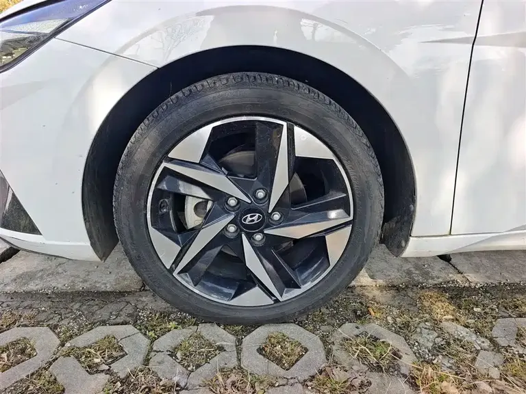 Hyundai Elantra 1.5 L CVT GLX Elite
