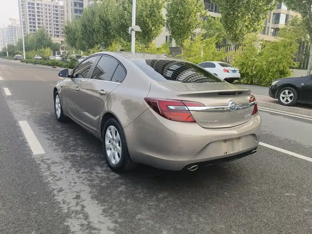 Regal 1.6 T Elite Tech