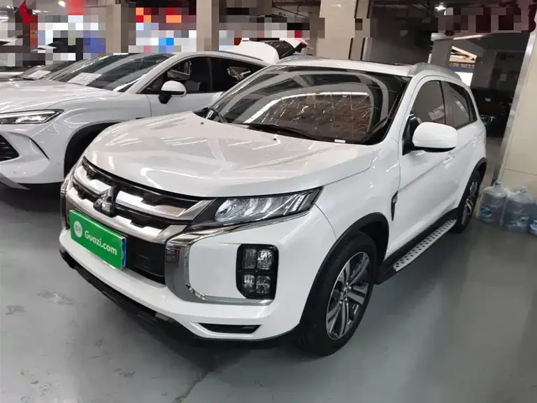 Mitsubishi ASX 2.0 L CVT Smart Leading
