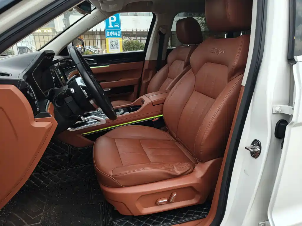 Zotye T700 1.8 T DCT Distinguished