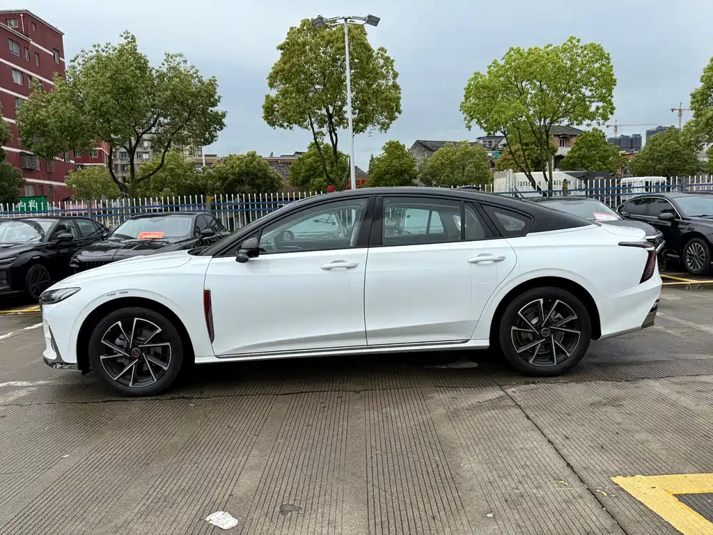 Hongqi H6 2.0 T Aspire Far