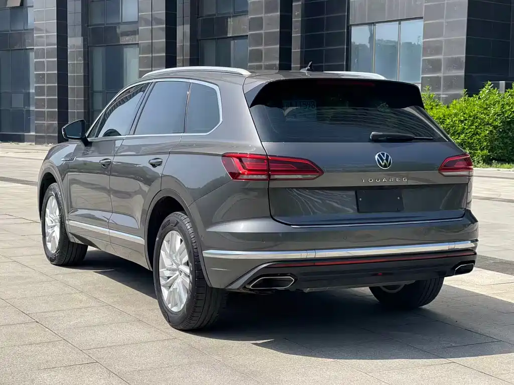 Touareg 2.0 TSI Sharp Style