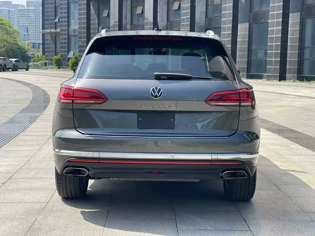Touareg 2.0 TSI Sharp Style